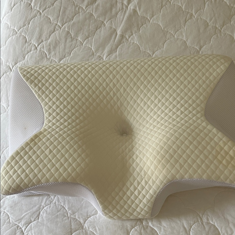 HOMCA Memory Foam Cervical Pillow